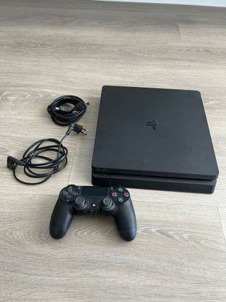 Consola PS4 Slim Negra + Mando