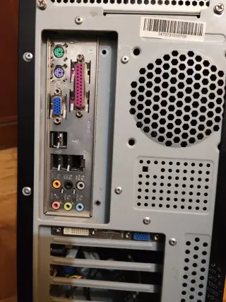 Torre PC con Windows XP