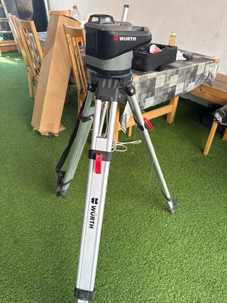 Nivel Láser Würth con Trípode