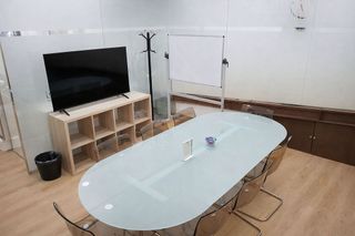 Oficina en alquiler en Parque María Luisa - Huerta de la Salud - Giralda Sur en Sevilla