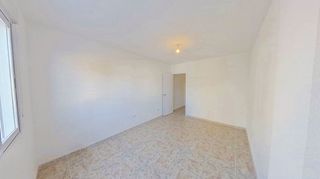 Piso en alquiler en Centro en Parla