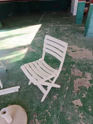 Mesa y 4 Sillas Jardín Blancas