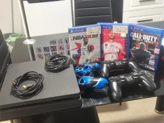 PS4 Pro 1TB + 7 Juegos + 2 Mandos