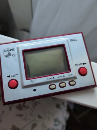 AC-01 Game Watch Ball