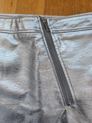 Mini falda polipiel plateada