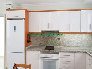 Piso en alquiler en Santa Catalina - Canteras en Palmas de Gran Canaria(Las)