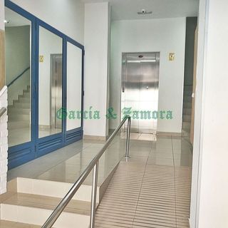 Piso en alquiler en Santa Catalina - Canteras en Palmas de Gran Canaria(Las)