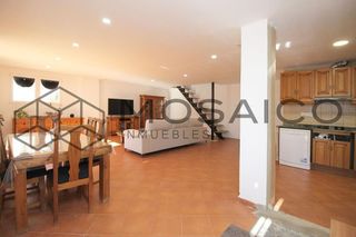 Casa pareada en alquiler en Monserrat