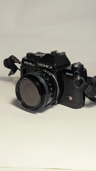 Yashica FX-3 Super 2000 + 28mm 2.8