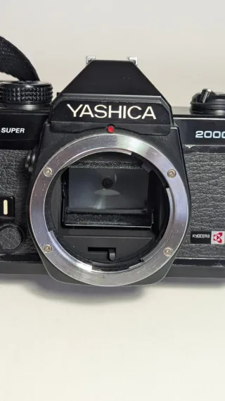 Yashica FX-3 Super 2000 + 28mm 2.8