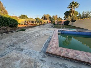 Casa rural en venta en La Hacienda - Nueva Andalucía en Dos Hermanas