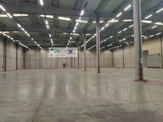 Nave industrial en alquiler en Avda. Cataluña en Zaragoza