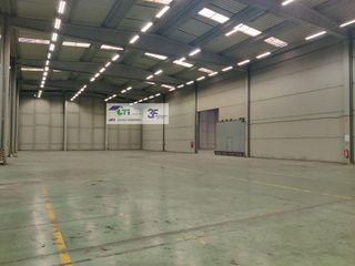 Nave industrial en alquiler en Avda. Cataluña en Zaragoza