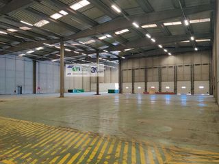 Nave industrial en alquiler en Avda. Cataluña en Zaragoza