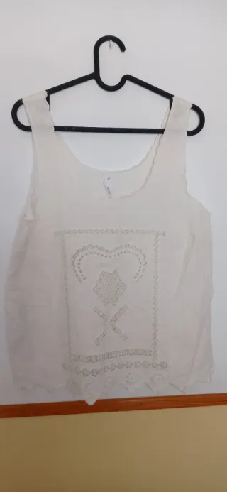 Top Mango bordado beige Talla S
