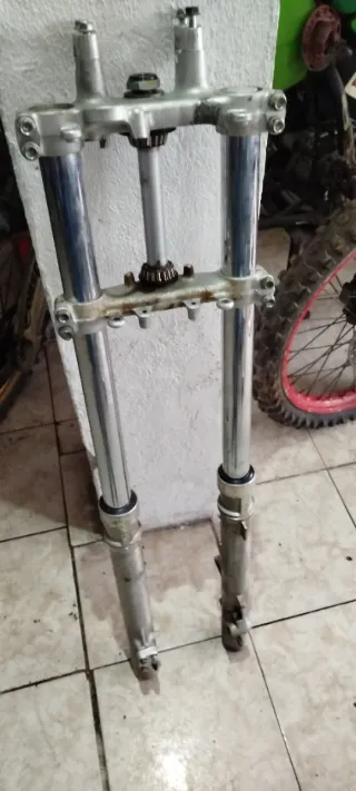 Suspensão Honda CRM 125