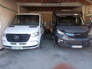 GRUA PORTACOCHES -- IVECO DAILY