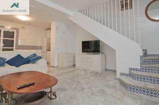 Casa adosada en venta en Zona Sohail en Fuengirola