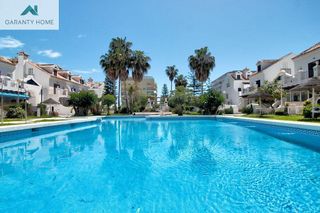 Casa adosada en venta en Zona Sohail en Fuengirola