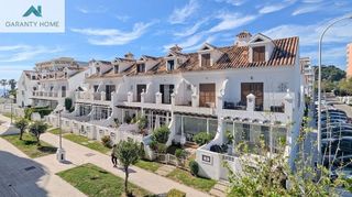 Casa adosada en venta en Zona Sohail en Fuengirola
