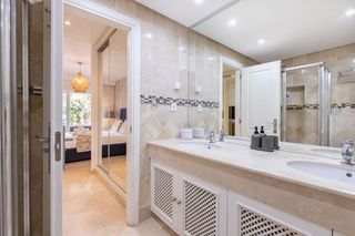 Piso en alquiler en Puerto Banús en Marbella