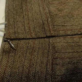 Falda de invierno marrón