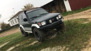 Mitsubishi Montero 1999