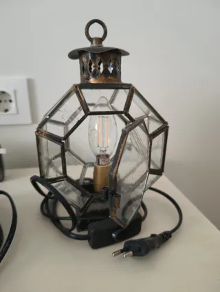 Lámpara colgante de metal y cristal