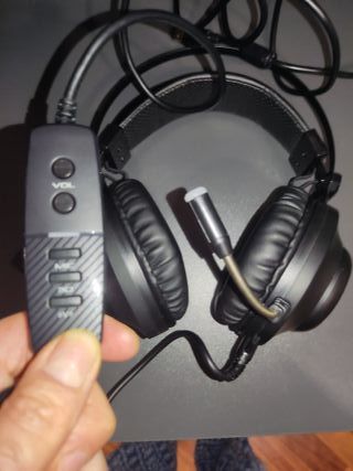 Auriculares Gaming HX500 RGB 7.1 Sonido Envolvente