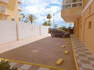 Local comercial en venta en Las Gaviotas en Fuengirola