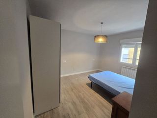 Piso en alquiler en Pumarín en Gijón