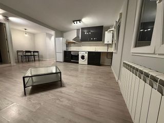 Piso en alquiler en Pumarín en Gijón