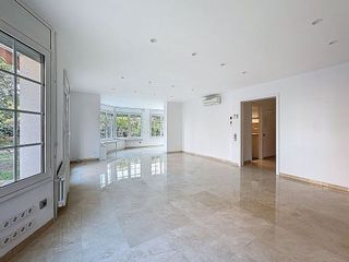 Casa pareada en alquiler en Ciutat Diagonal - La Miranda - La Mallola en Esplugues de Llobregat