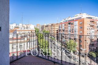 Piso en alquiler en Pacífico en Madrid