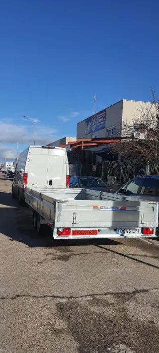 Remolque plataforma 2 ejes 3500 kg