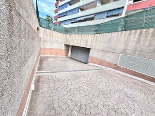 Garaje en venta en Los Boliches en Fuengirola