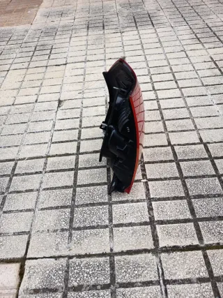 Faro Trasero Izquierdo Toyota Corolla 2003