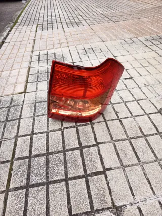 Faro Trasero Izquierdo Toyota Corolla 2003