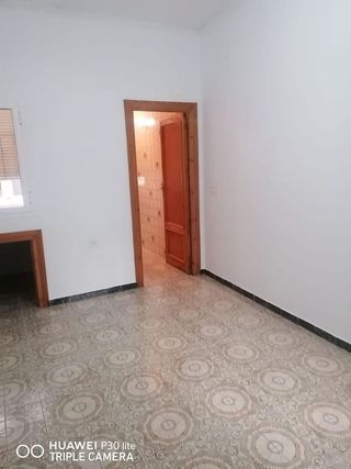 Casa adosada en venta en Tomelloso