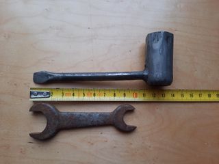 Herramientas antiguas de hierro