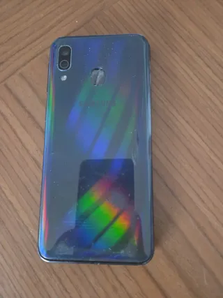 Móvil Samsung Negro Roto