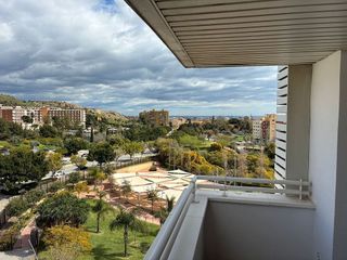 Piso en alquiler en Teatinos en Málaga