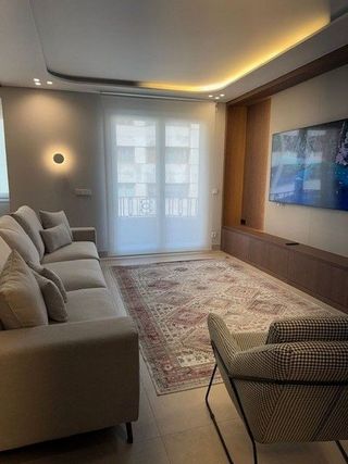 Piso en alquiler en Plaza España - Villa Pilar - Reyes Católicos - Vadillos en Burgos