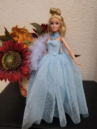 Muñeca Barbie Vestido Azul