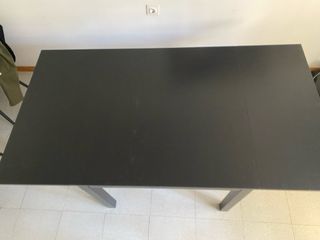 Mesa extensible de madera negra