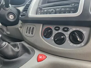 Nissan Primastar 2012