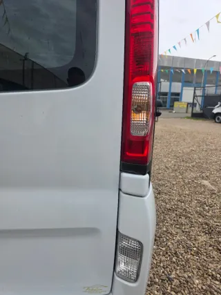 Nissan Primastar 2012