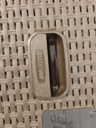 Cesto Ropa Curver 40L medidas ancho 40 cm alto 62