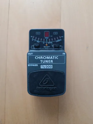 Pedal Afinador Behringer TU300 Cromático