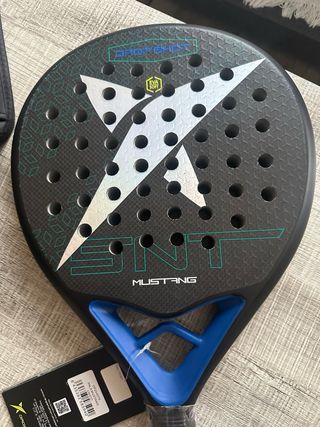 Pala de pádel Drop Shot Mustang